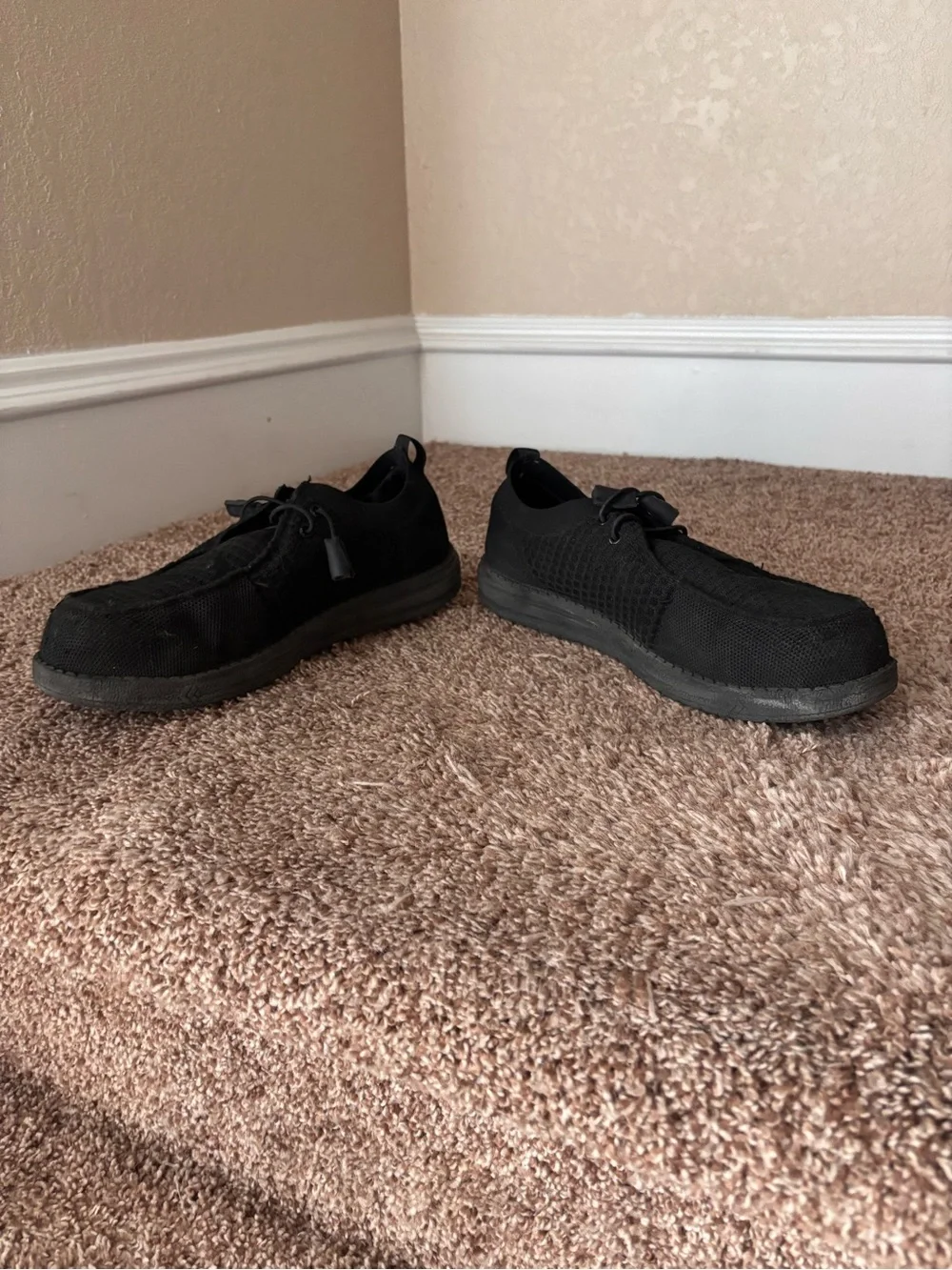 Larnmern Work Steel Toe Black Mesh Slip-On Men's Shoes
